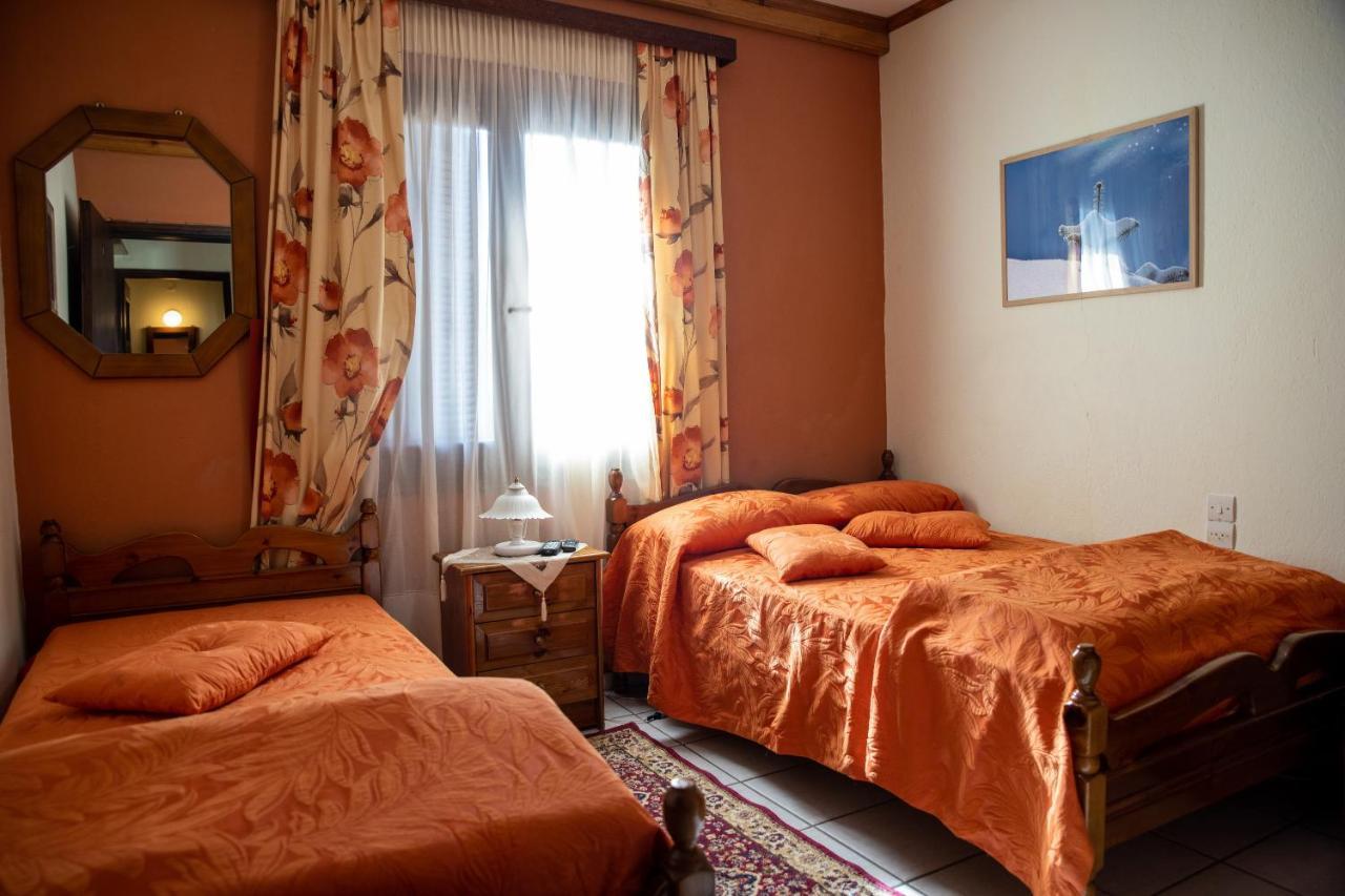 Mprizis Rooms Eláti Екстериор снимка