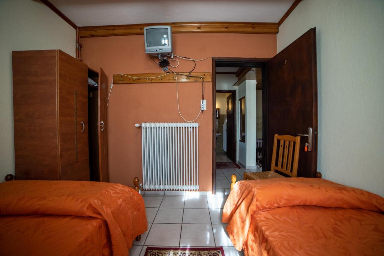 Mprizis Rooms Eláti Екстериор снимка